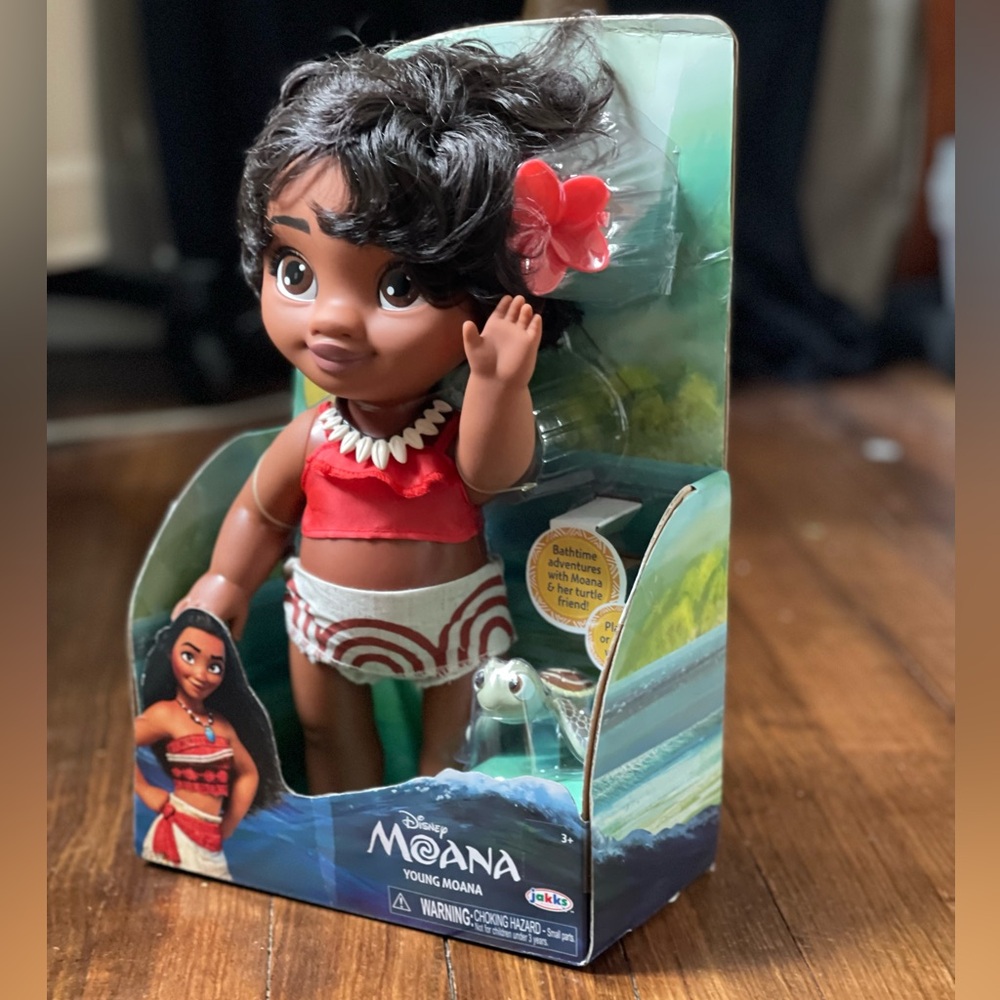 Disney young Moana doll